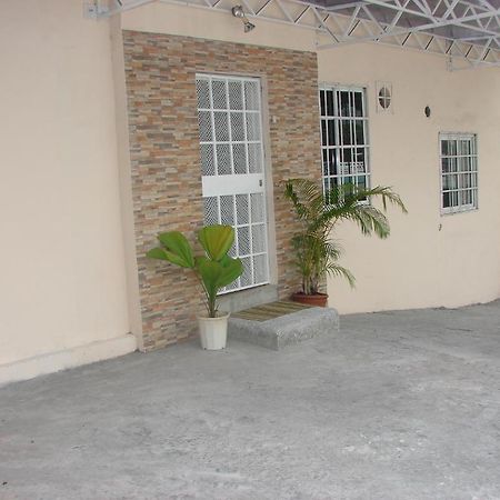 Hostal Gemar Panama Stadt Exterior foto